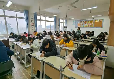 八所顶尖211大学：优势学科、录取策略与就业前景解析