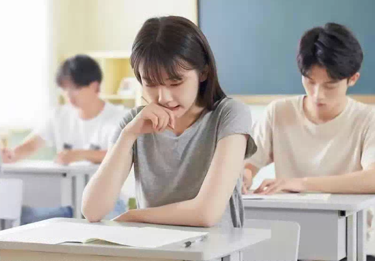 别再乱问问题了！十年真实高考数学题+解析都在这儿，保证你赢基础题